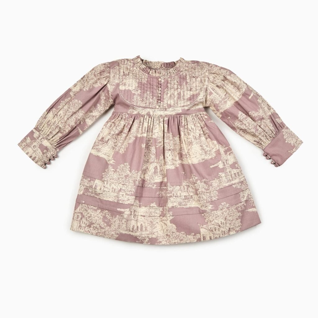 French Castle Vintage Toile Pintuck