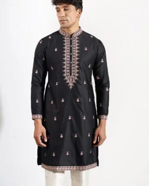 1763622700615 6819384Pantsforstyling1