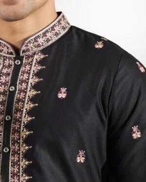 1763622700921 6819384Pantsforstyling9