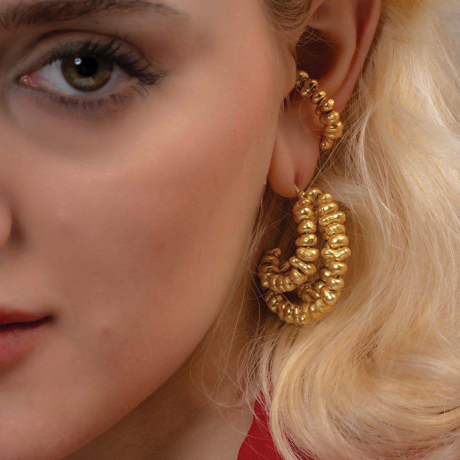 Molten Amorphous Bead Ear Cuff (Sin