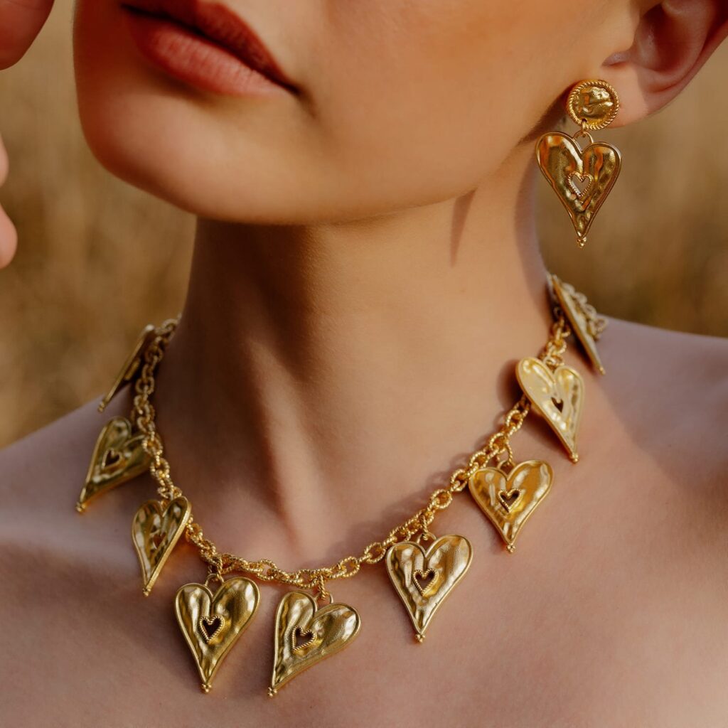 Heart's Rhapsody Necklace