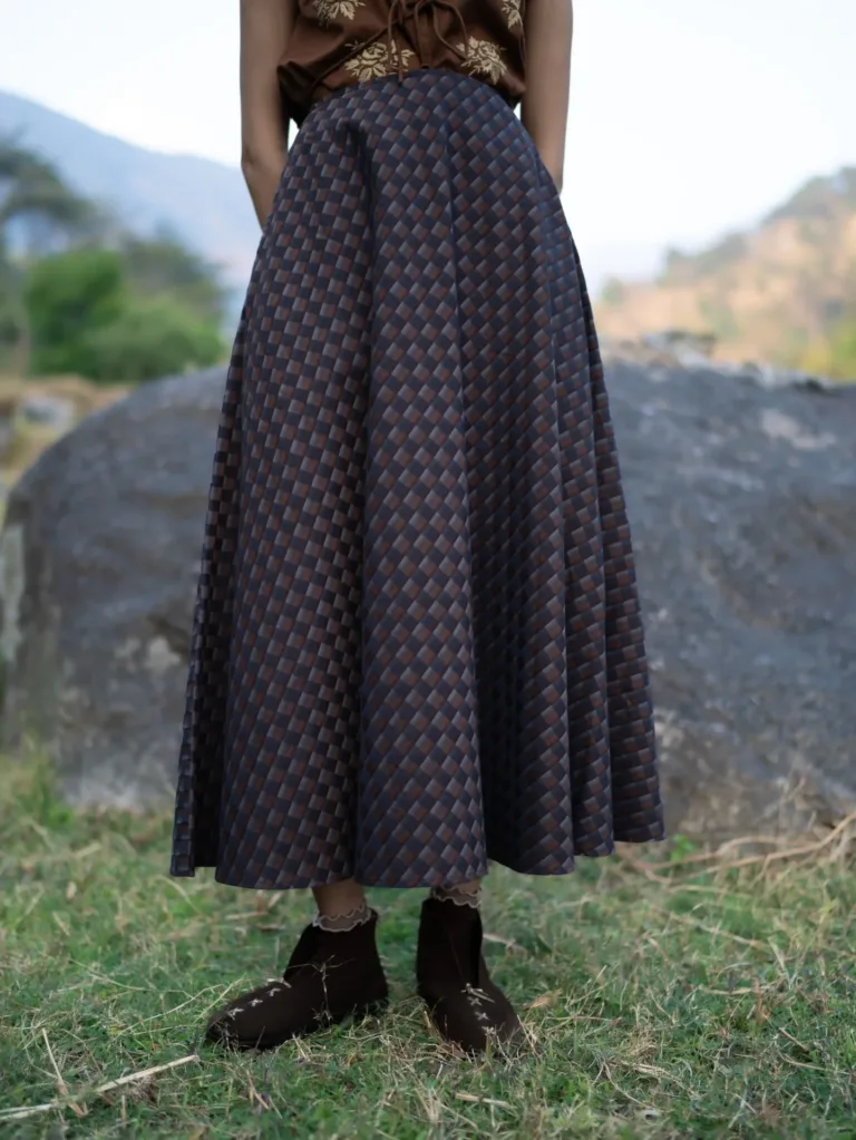 Chirrup skirt