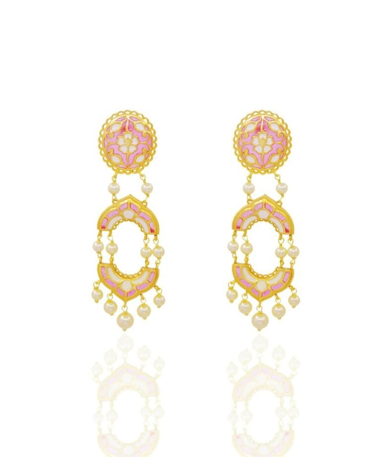 Arshia Dangle Earrings Pink