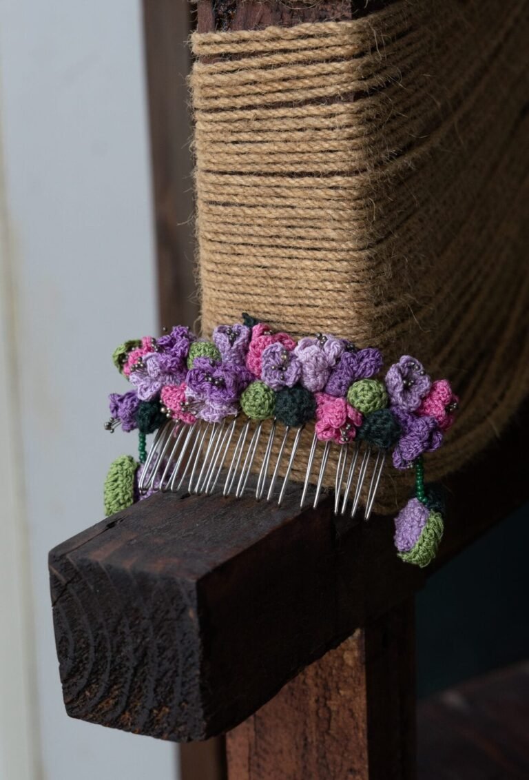 Tulips Hair Comb