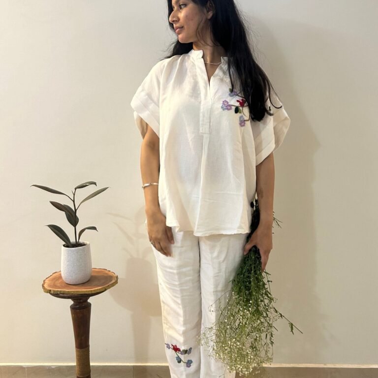 Freesize White Serene Linen Set
