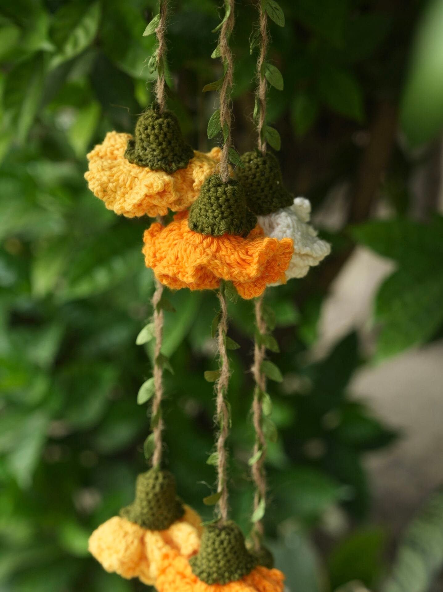 Bloom Marigold Hanging-Set of 3