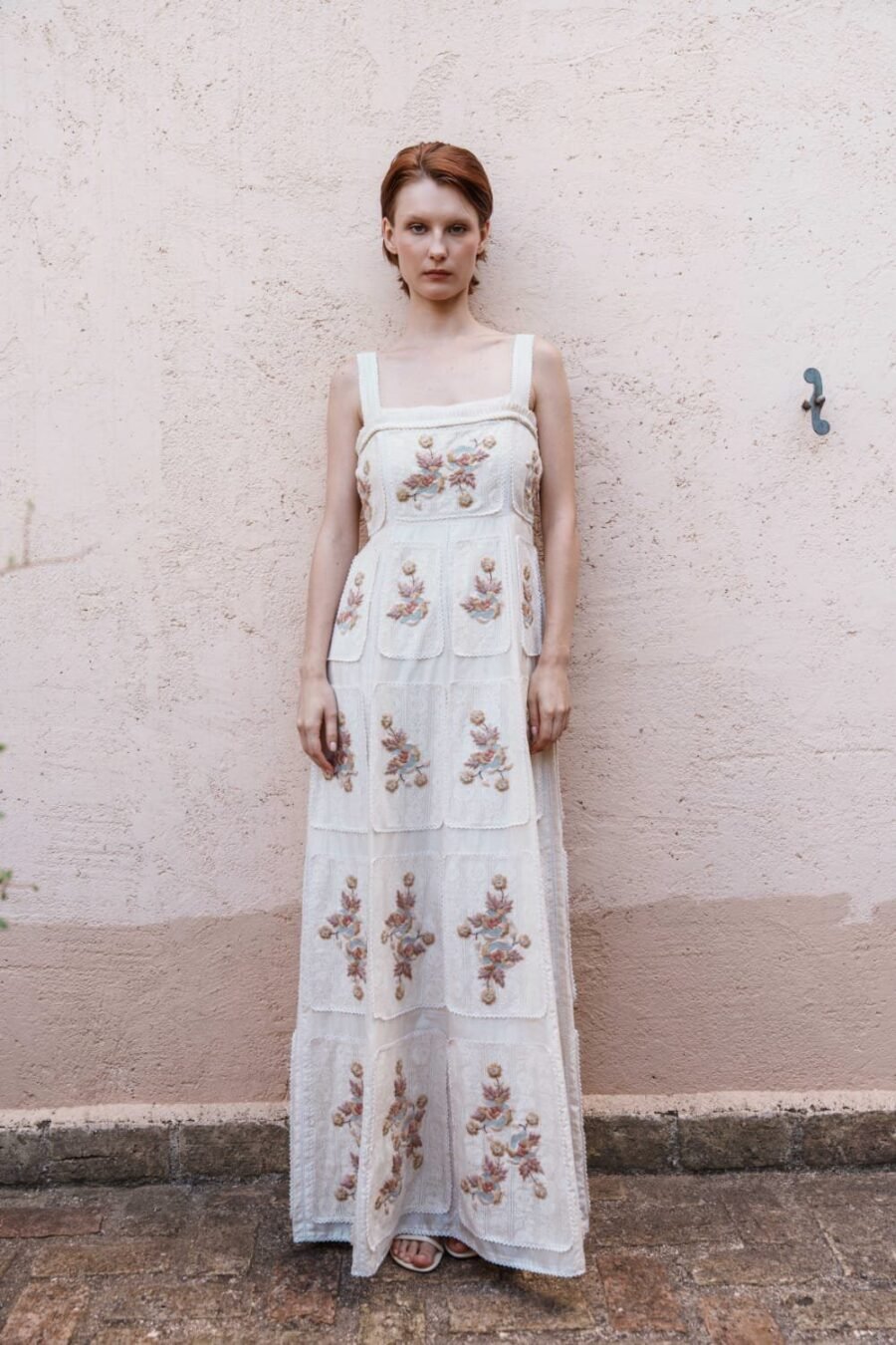 Bone chanderi with lace applique fl