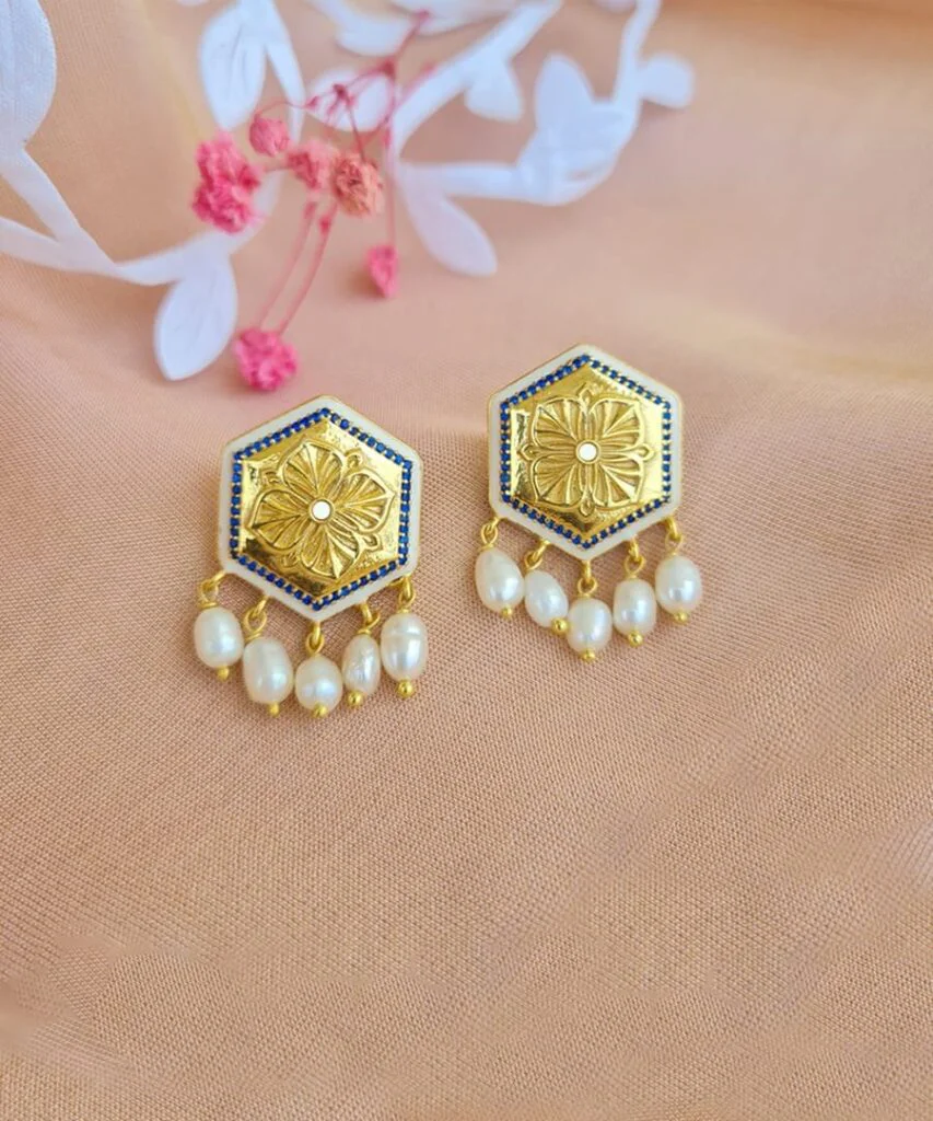 Magnolia Bead Stud Earrings Golden