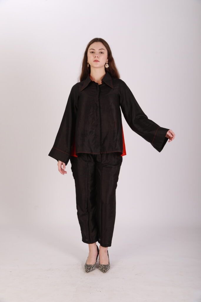 TEMA BLACK SHIRT