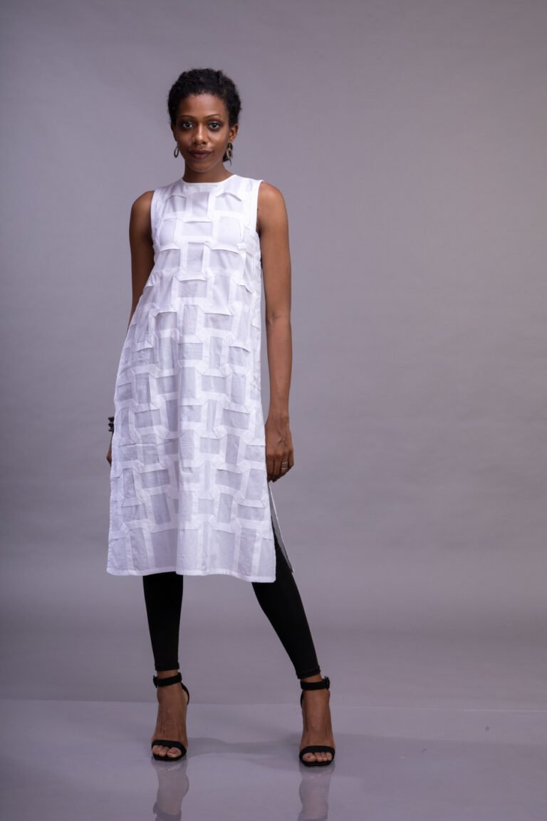 Textured Sleeveless Voile Kurta