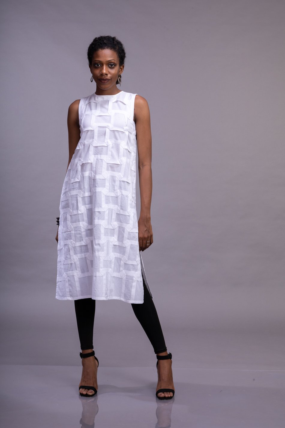 Textured Sleeveless Voile Kurta