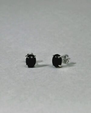 Onyxstuds