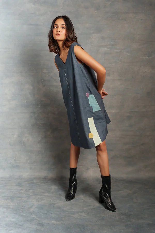 A Line Sleeveless Grey Color Khadi