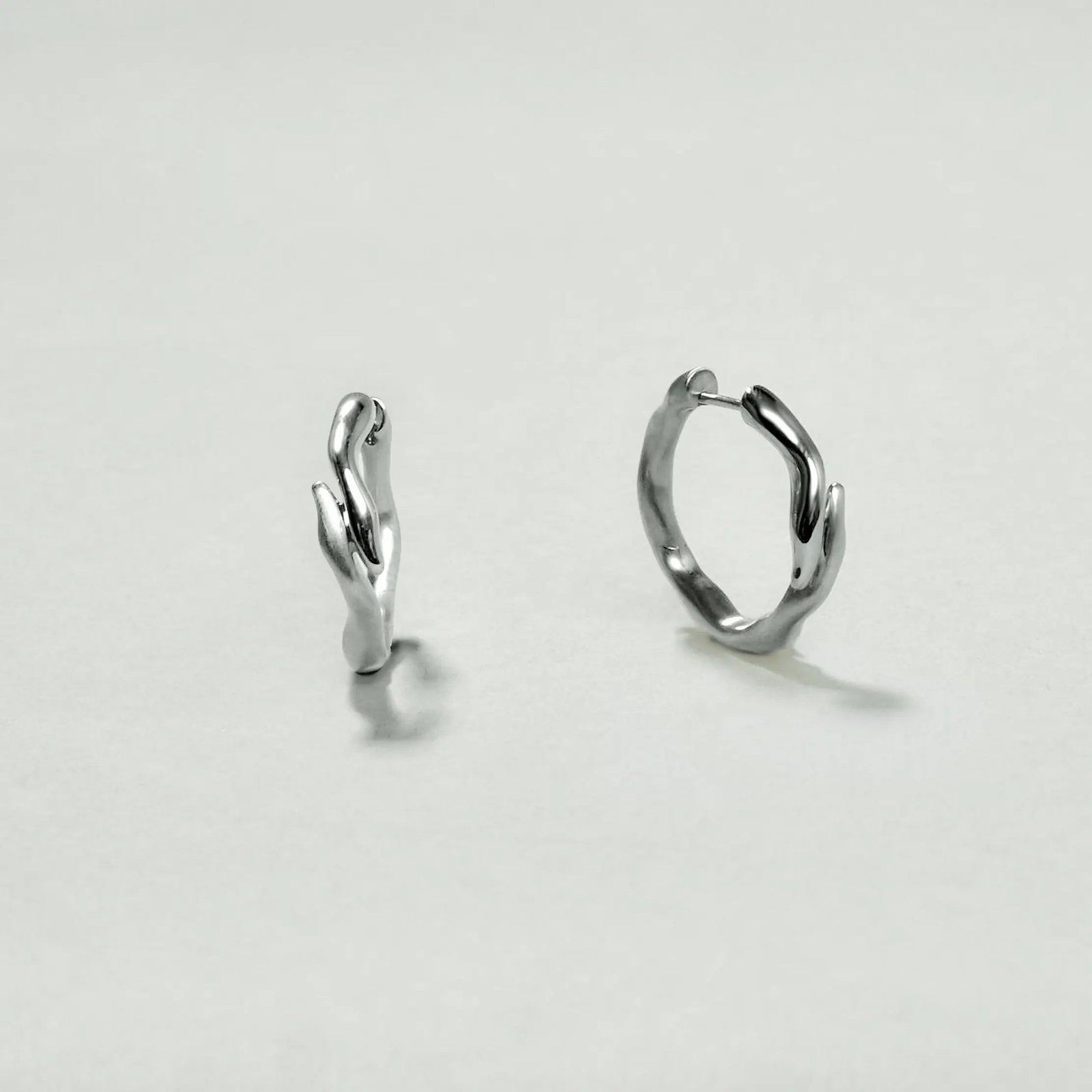 Water Trace Hoops