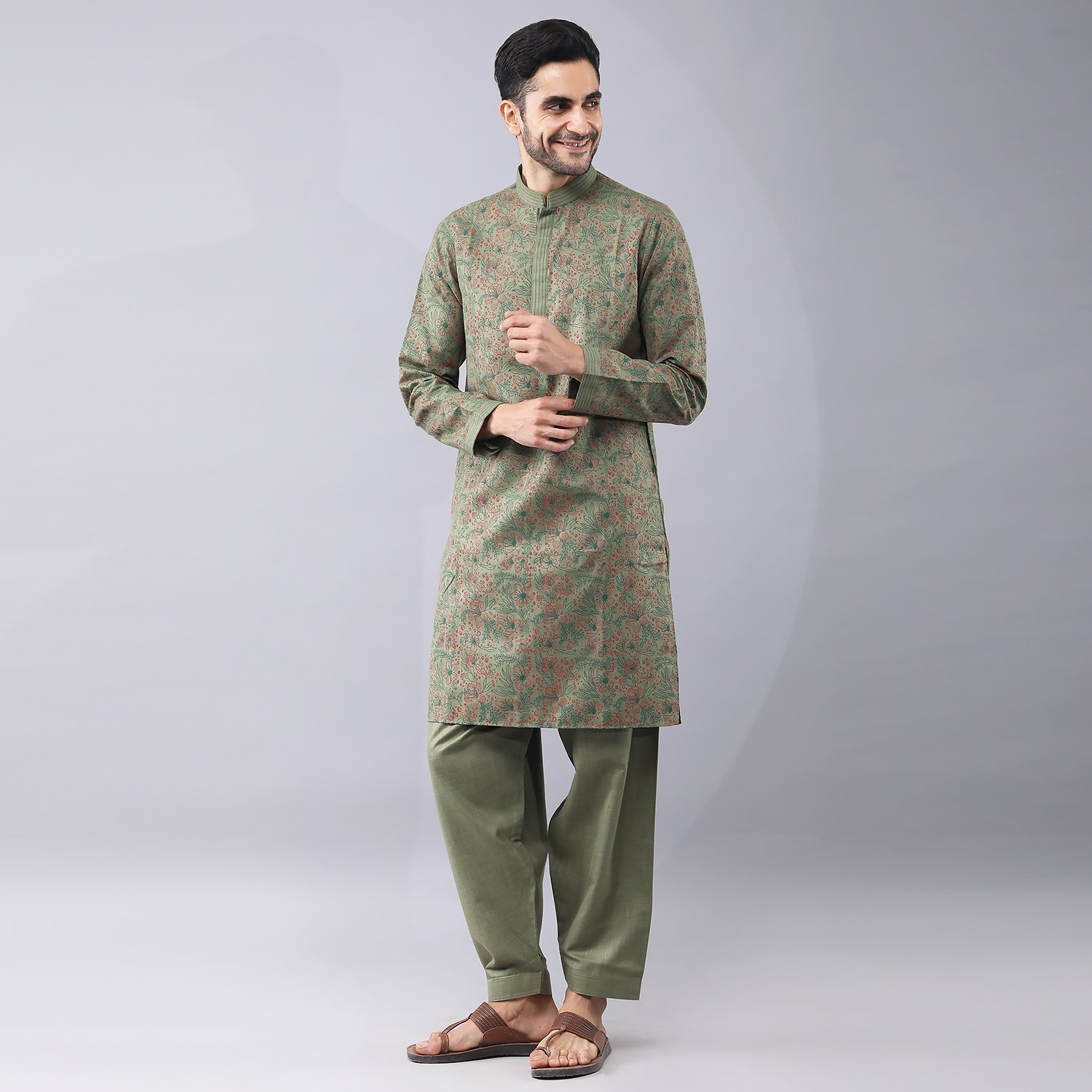 Printed Kurta with thread work on