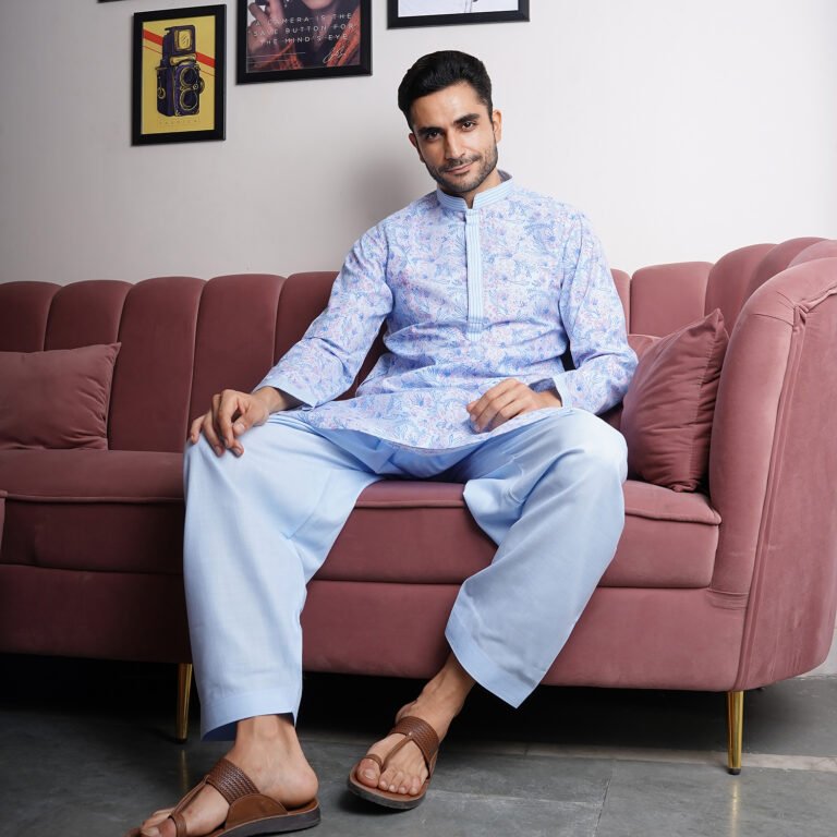 Printed Kurta with thread work on