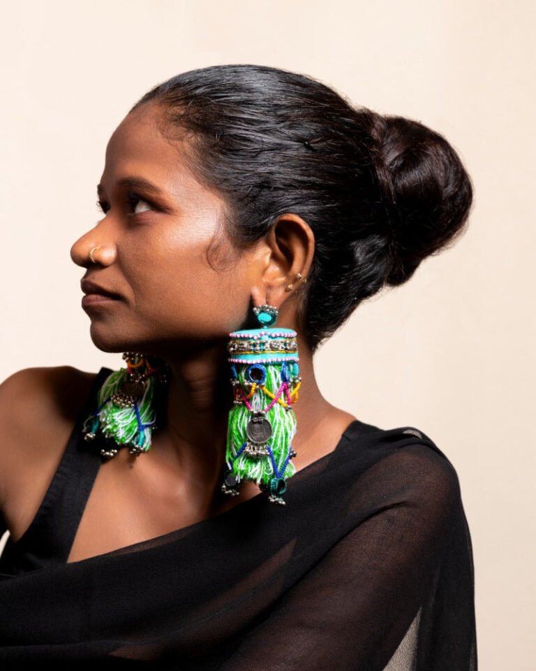 Lavara Earrings