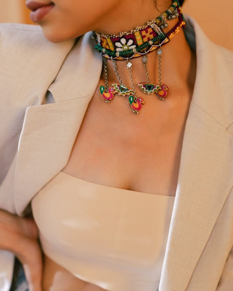 Chano Mano Choker