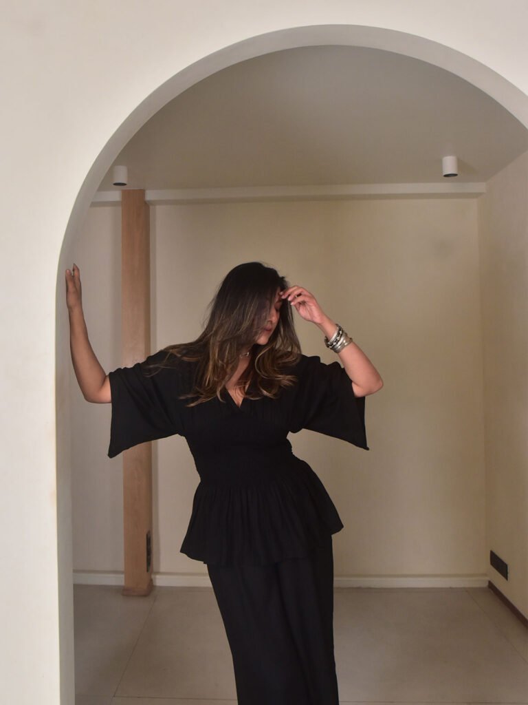 Mia Ruched Top - Black