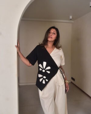 Black And Amara Applique Wrap Top3