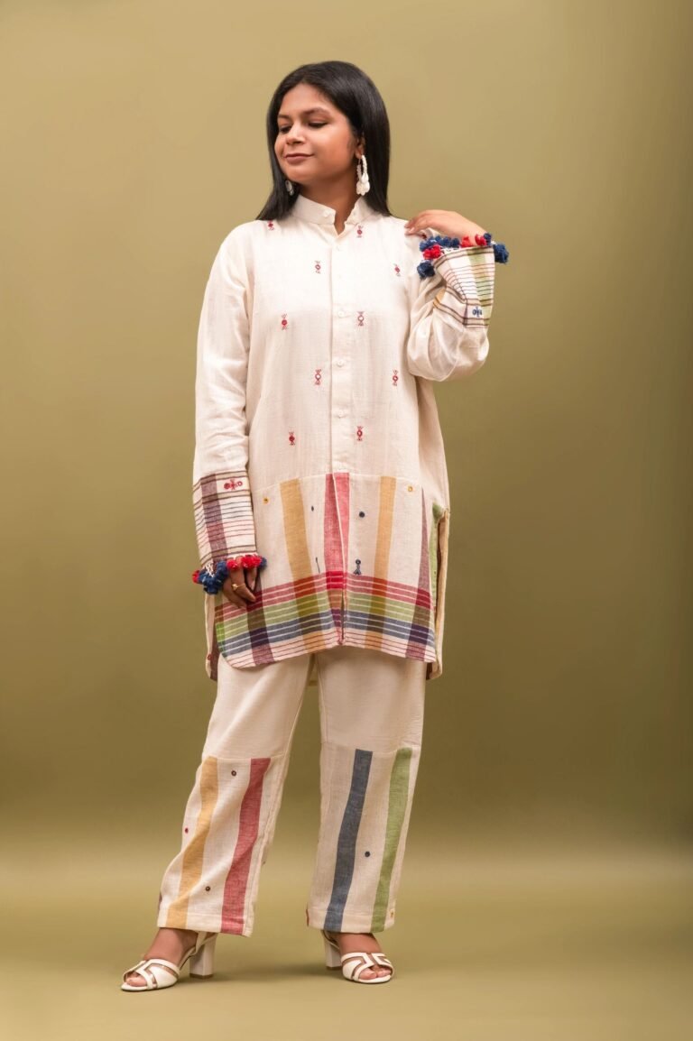 Lunadahlia Off-White Tunic