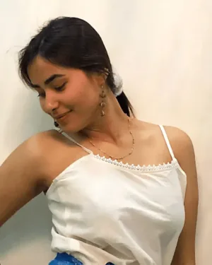 Dina Kumari Slip Top 3