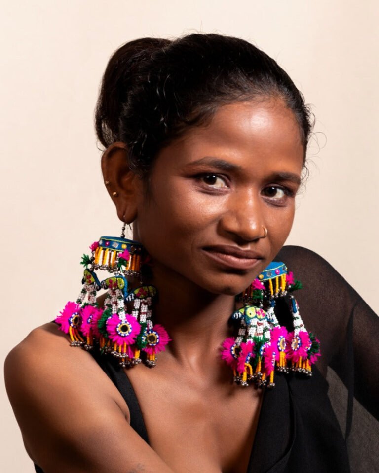 Tabariyo Earrings