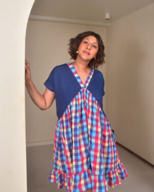 Multichecksshortdress5