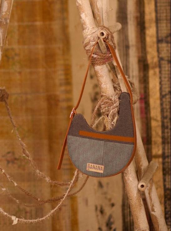 VYAKTI Reversible Dune Bag