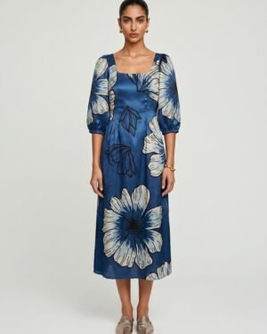 32ZoeBlueModalDress 3