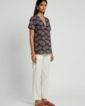 41LinBlackPoppyModalTop 1