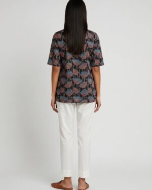 41LinBlackPoppyModalTop 3