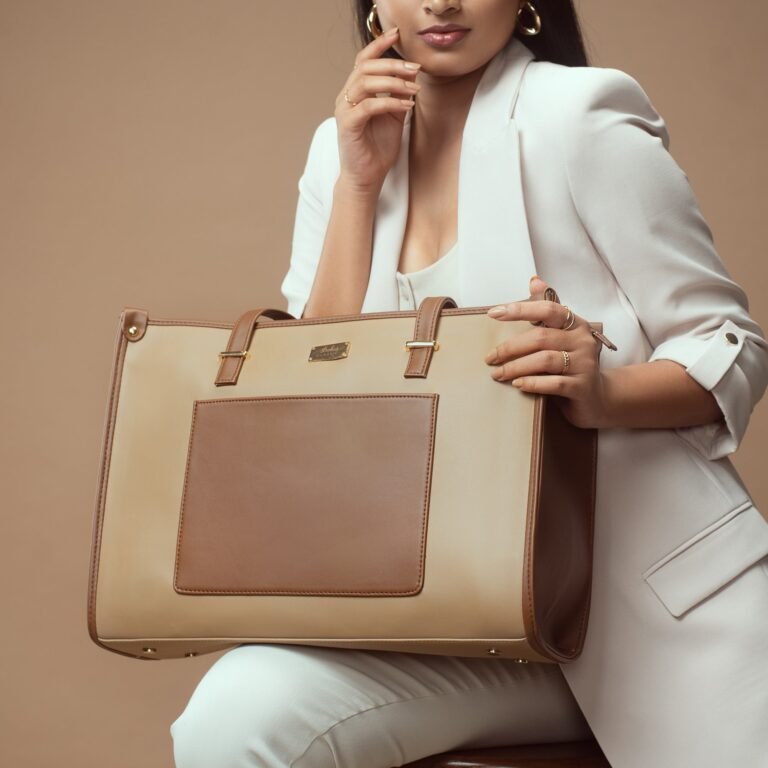 Cinnamon Cocoa Box Tote