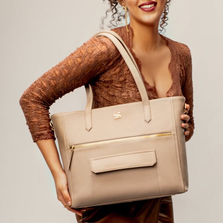 Almond Crème Aurea Tote